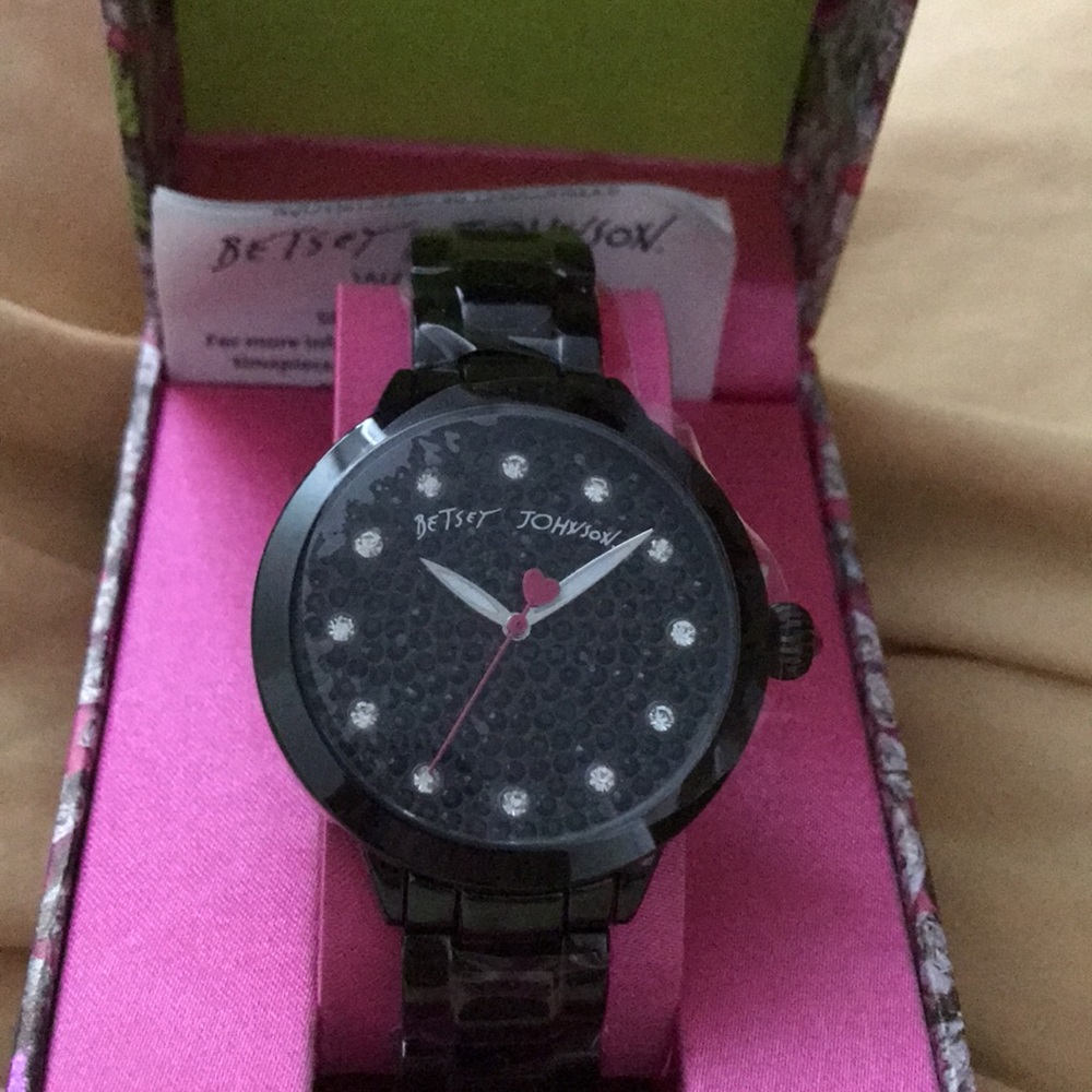 Gorgeous Betsey Johnson Ceramic Watch - Picture 2 of 11